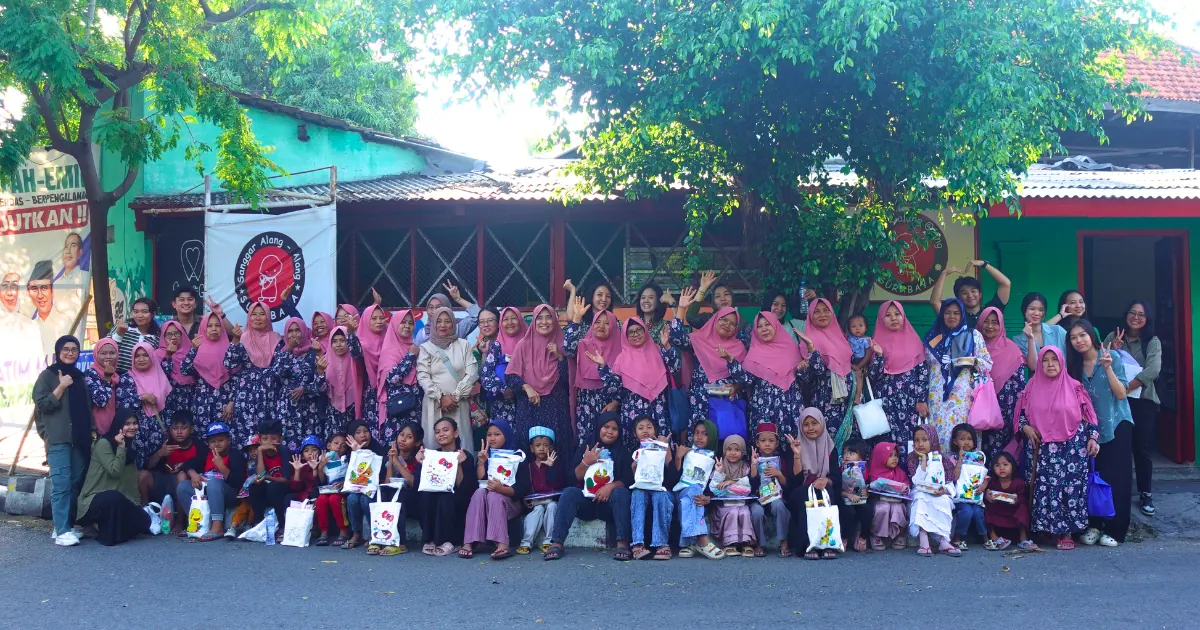 Sharing joy through the Andum Asih program in celebration of 32 years of Synergy