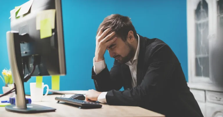 Illustration of skill obsolescence as a career threat in rapidly changing times