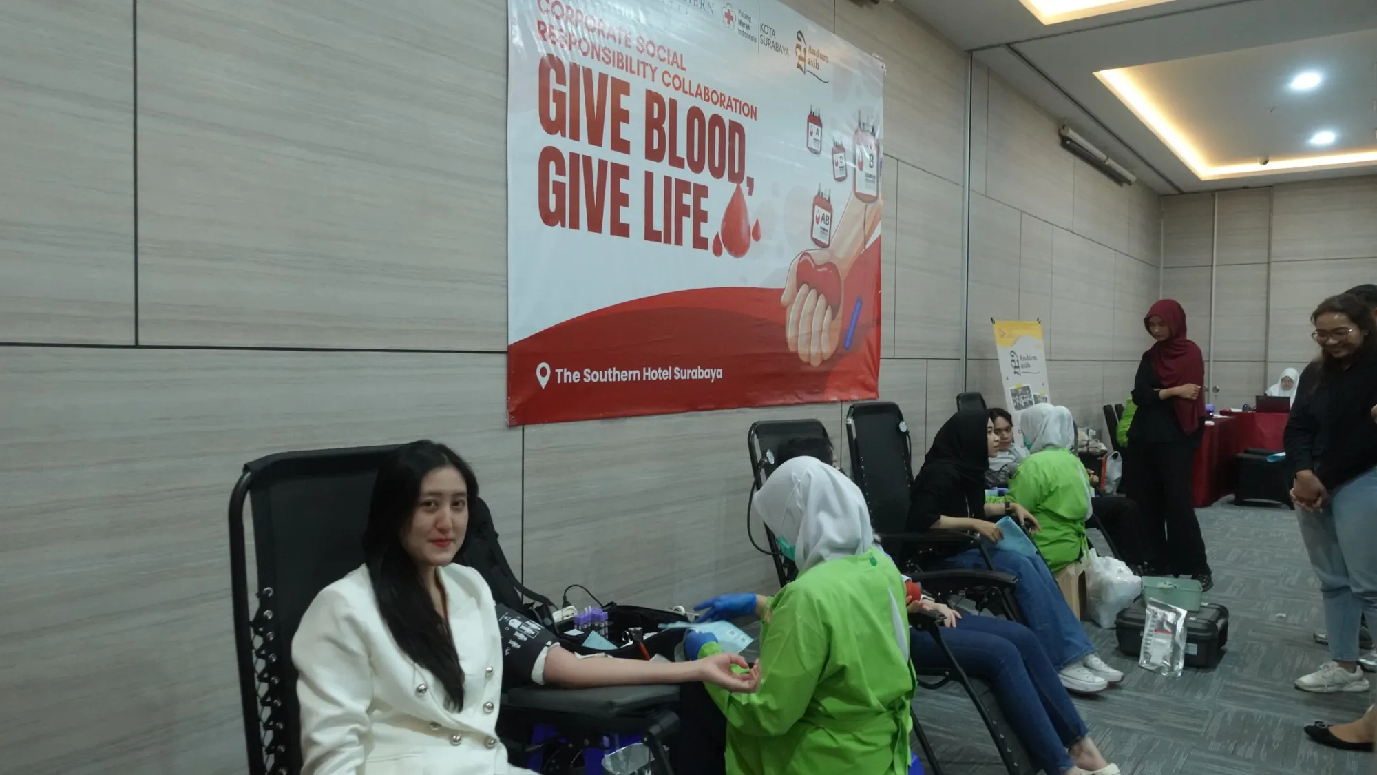 PT Synergy Ultima Nobilus CSR blood donation event collaboration with The Southern Hotel and PMI