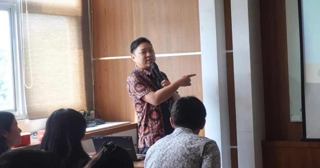 Internal training Synergy tentang konsep financial wellness untuk meningkatkan kesadaran dan kesejahteraan finansial karyawan