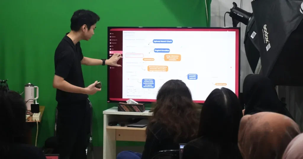 Illustration of using MySynergy to enhance productivity, streamline workflows, and improve team collaboration