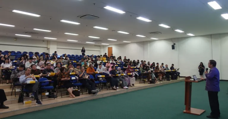 Ilustrasi diskusi perpajakan mengenai pelaporan SPT Badan 2025 melalui sistem Coretax